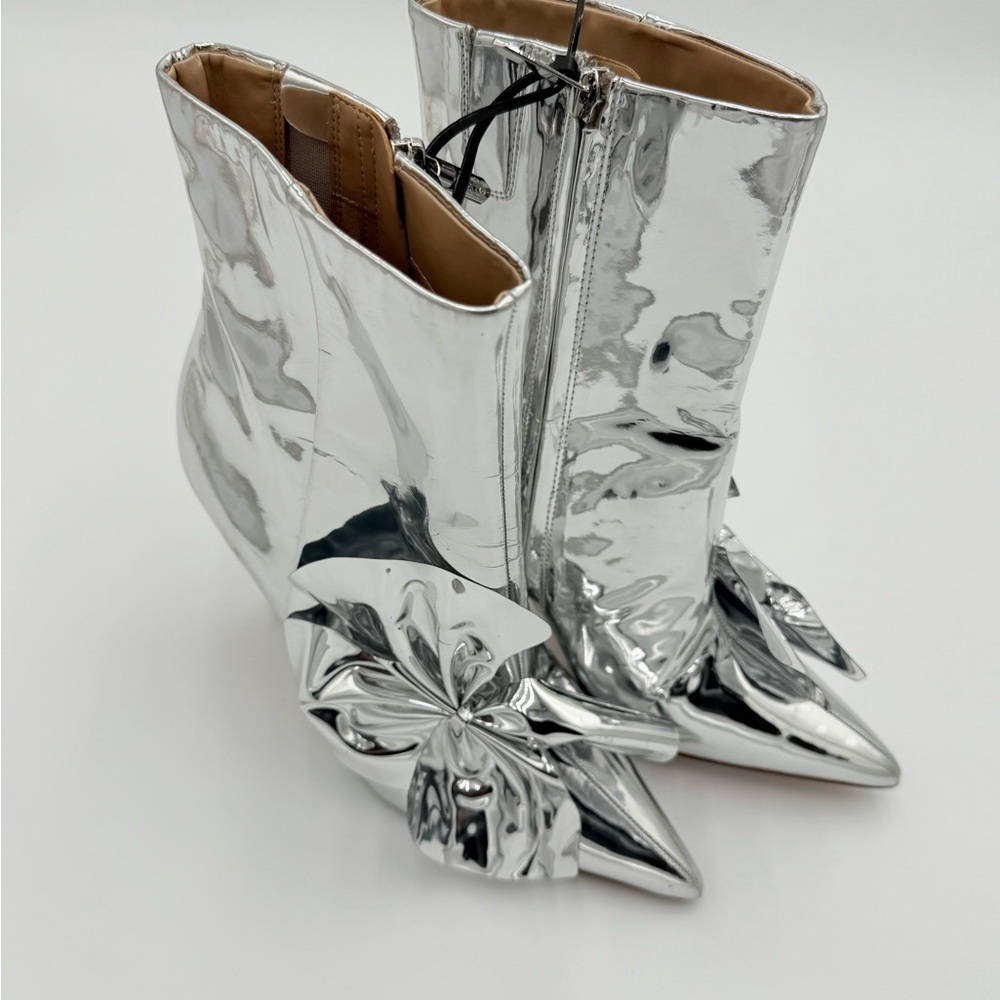SAM EDELMAN | Shiny Silver Ankle Boots